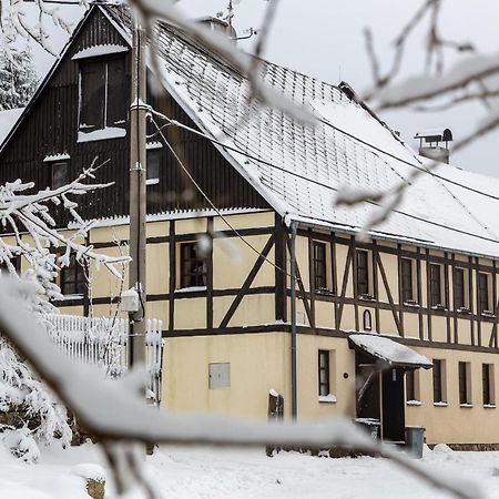 Chalupa Hrazdenka V Krusnych Horach Horní Blatná المظهر الخارجي الصورة